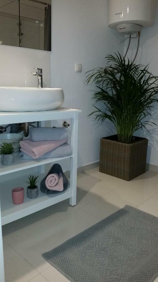 שיבניק Studio Apartman Providence מראה חיצוני תמונה