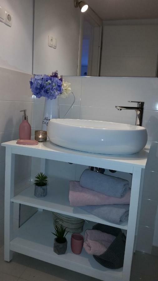 שיבניק Studio Apartman Providence מראה חיצוני תמונה