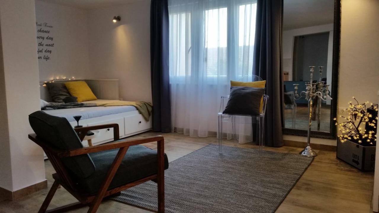 שיבניק Studio Apartman Providence מראה חיצוני תמונה