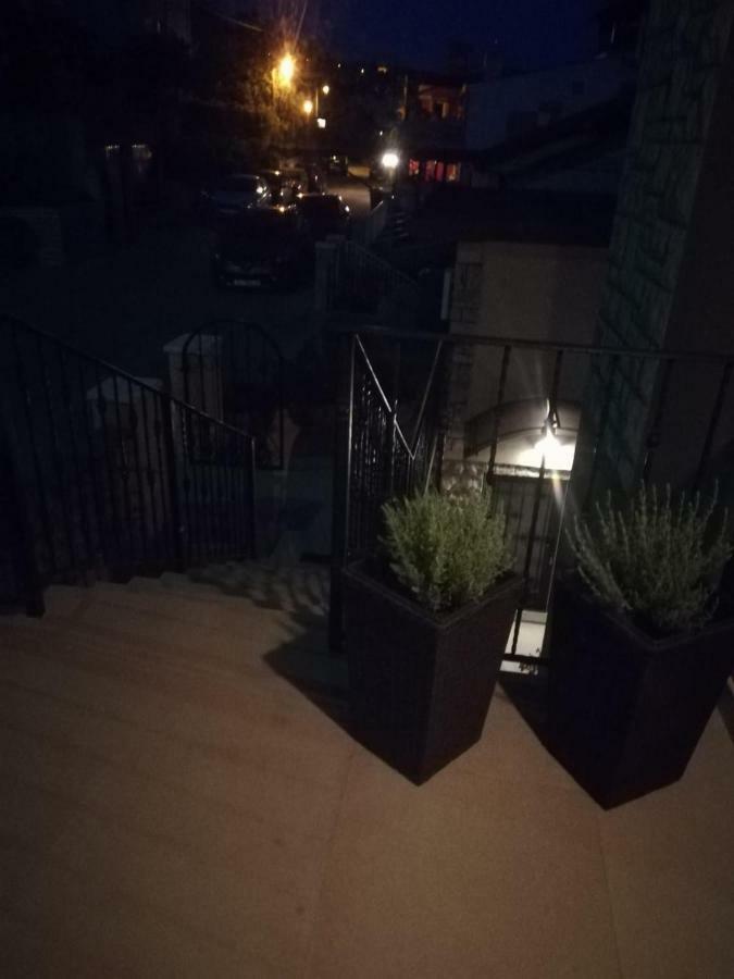שיבניק Studio Apartman Providence מראה חיצוני תמונה