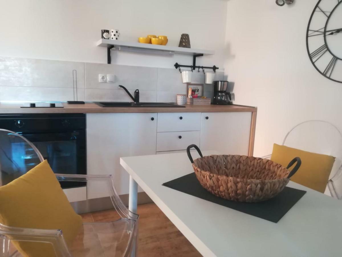 שיבניק Studio Apartman Providence מראה חיצוני תמונה
